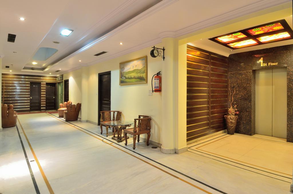 Hotel Roopa International Amritsar Exteriér fotografie